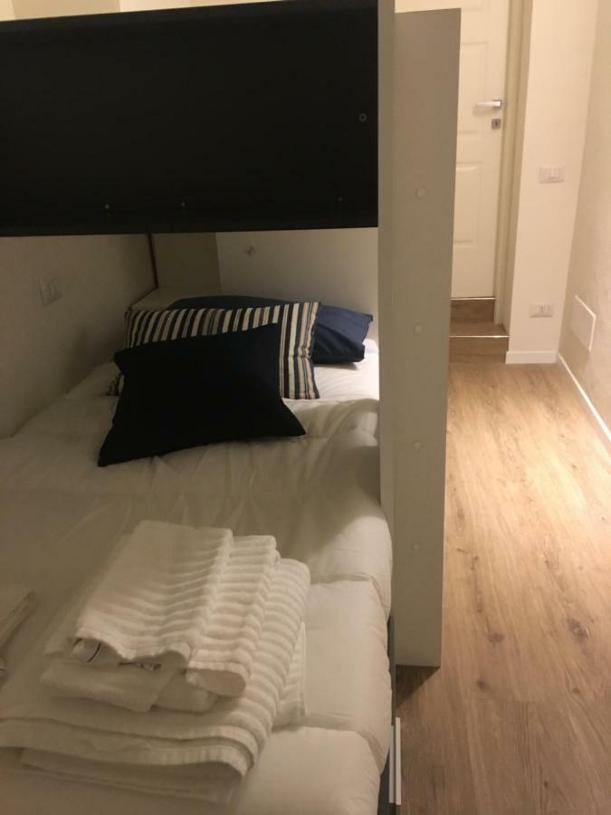 Apartament 6 Via Della Rosa Lukka Zewnętrze zdjęcie