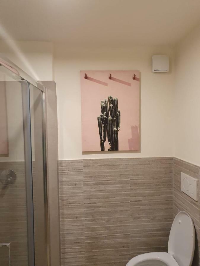 Apartament 6 Via Della Rosa Lukka Zewnętrze zdjęcie