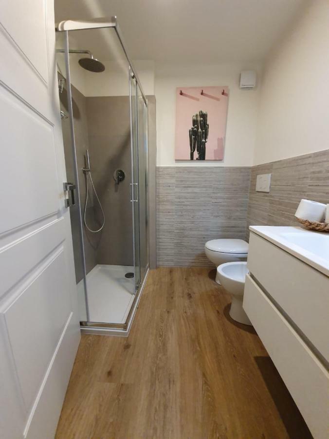 Apartament 6 Via Della Rosa Lukka Zewnętrze zdjęcie